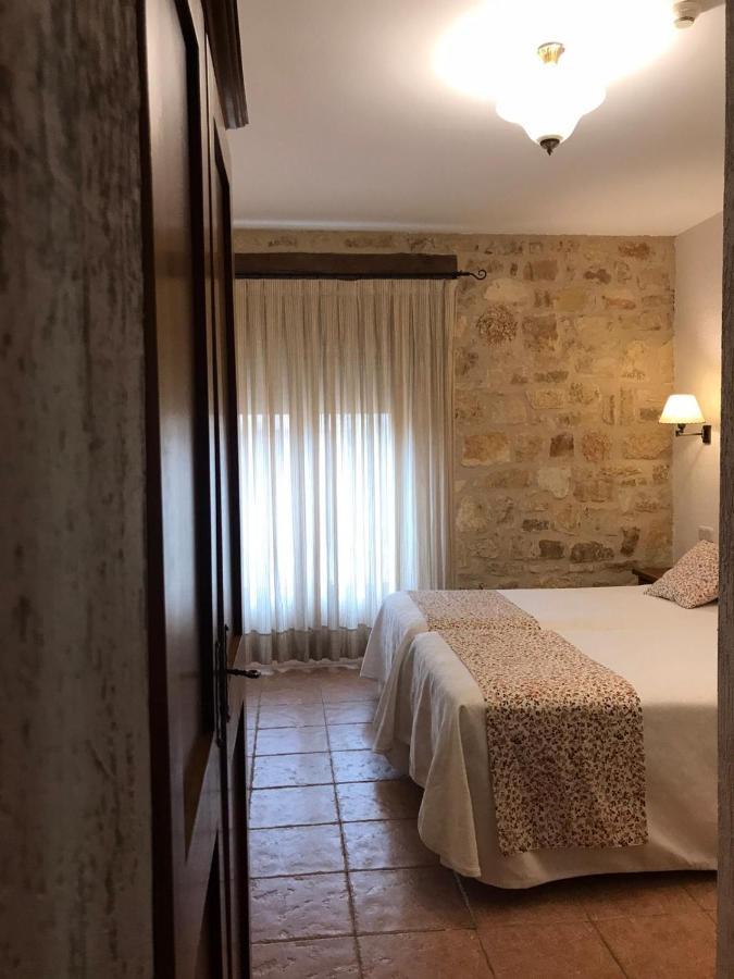 Hostal Decerca Prádena Eksteriør bilde